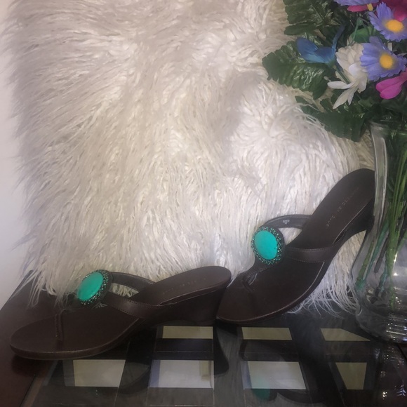 Women’s Thong Sandals - Picture 4 of 7